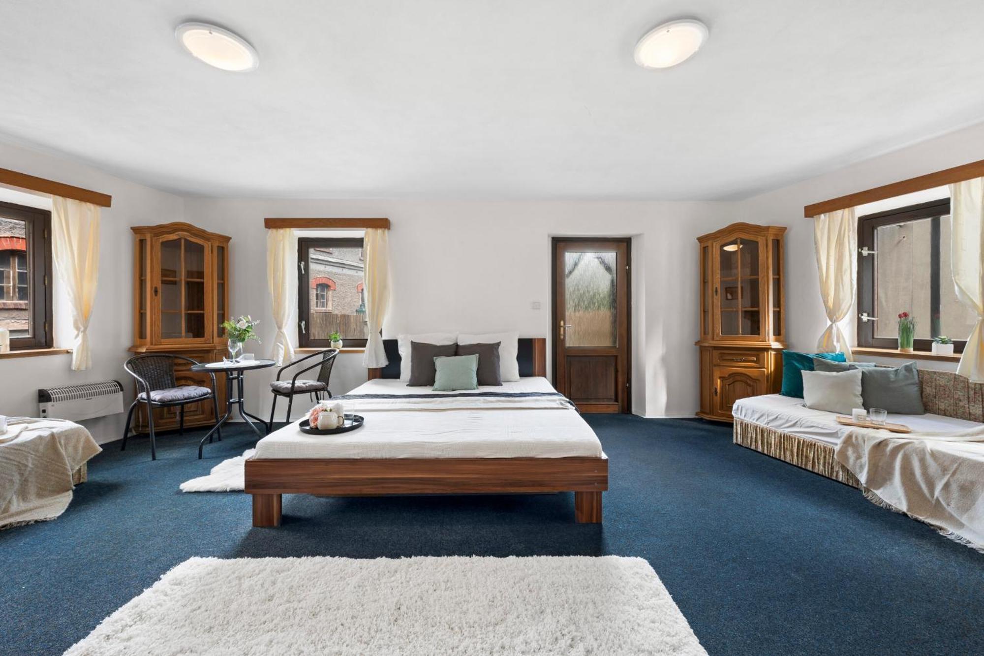 Apartmany Baroko Броумов Экстерьер фото