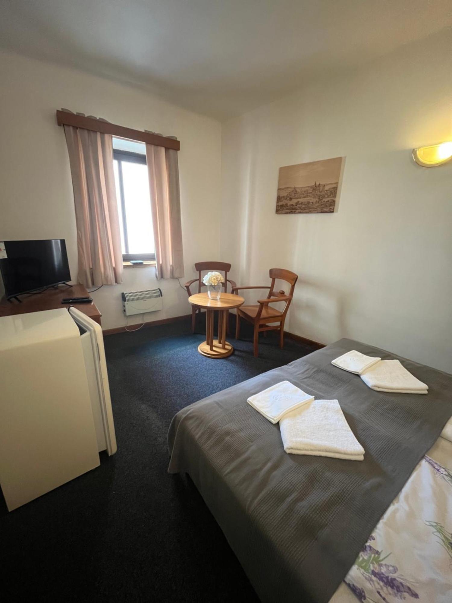 Apartmany Baroko Броумов Экстерьер фото